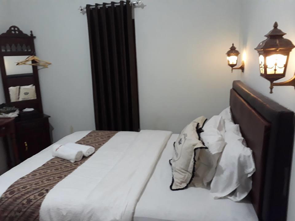 Renaya Griya Hotel Salakan Exterior foto